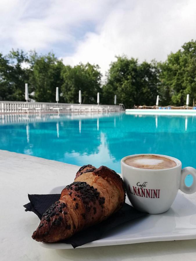 Luxor Chianti Glamping Village คาสเตลลินาอินเคียนติ ภายนอก รูปภาพ
