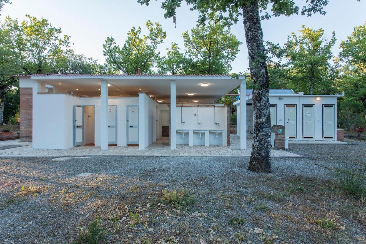 Luxor Chianti Glamping Village คาสเตลลินาอินเคียนติ ภายนอก รูปภาพ
