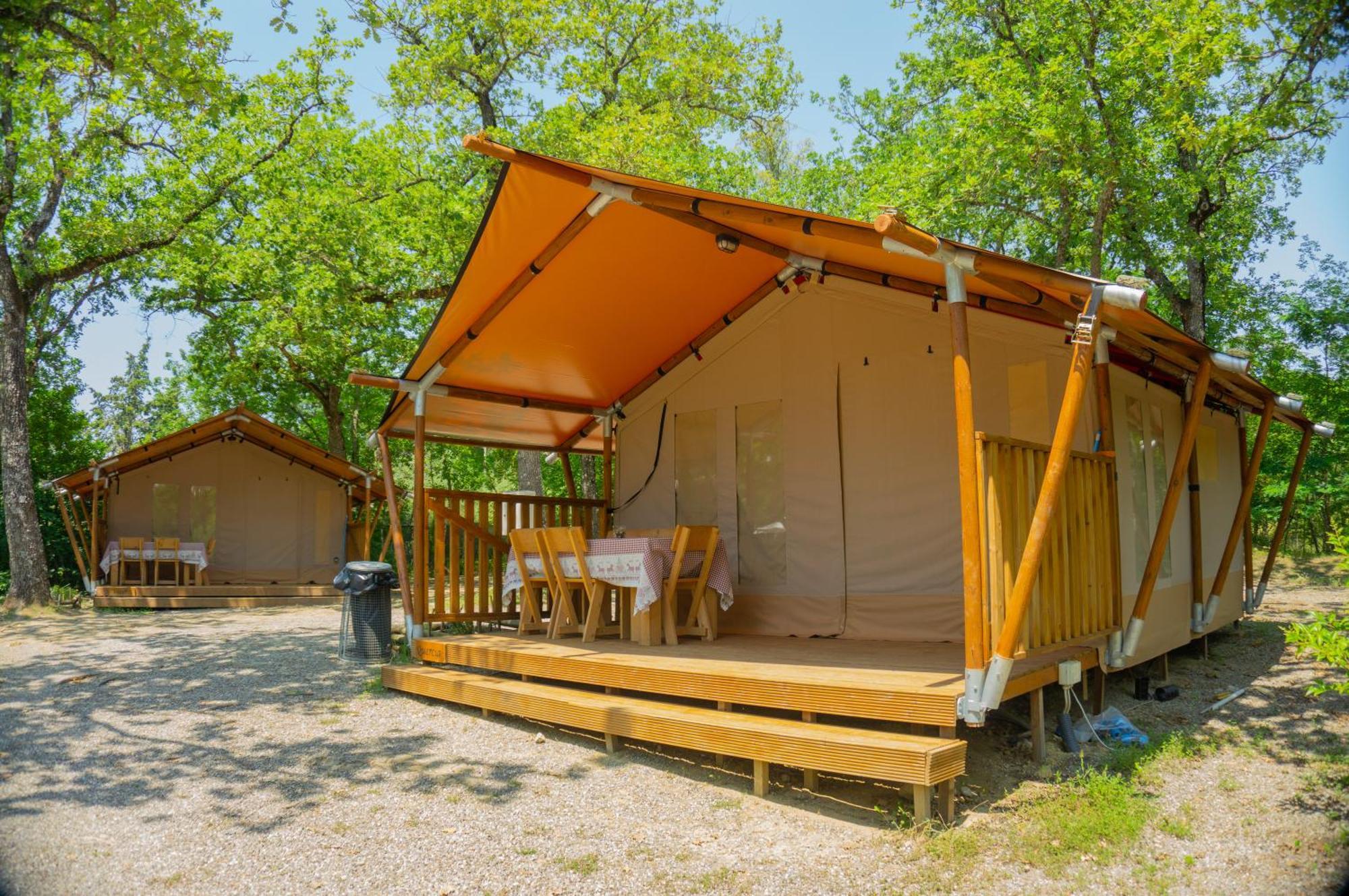 Luxor Chianti Glamping Village คาสเตลลินาอินเคียนติ ภายนอก รูปภาพ