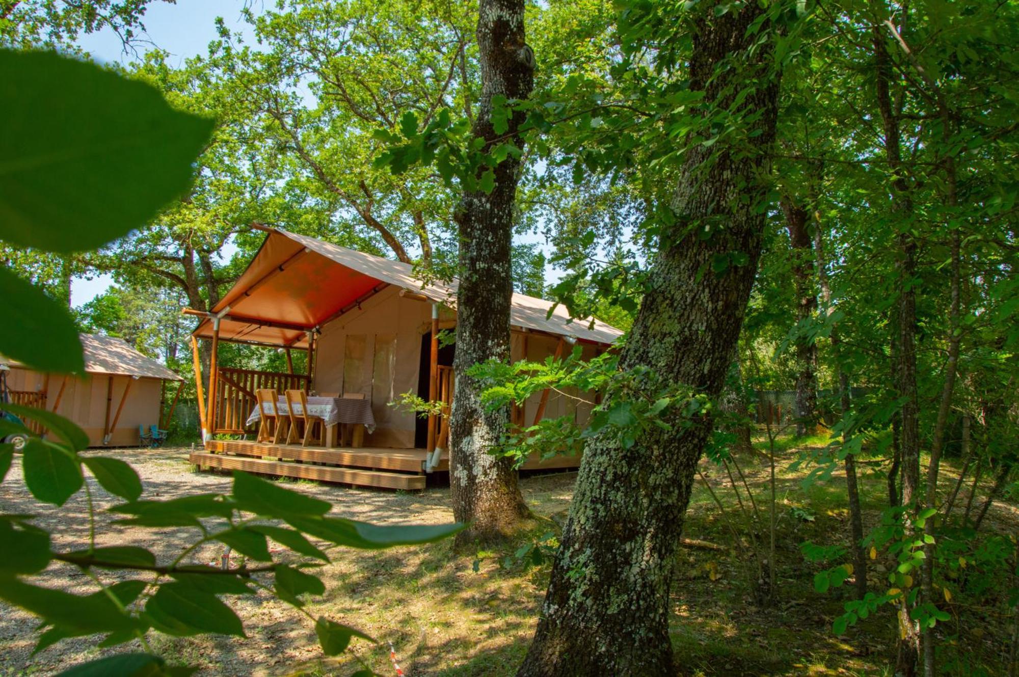 Luxor Chianti Glamping Village คาสเตลลินาอินเคียนติ ภายนอก รูปภาพ
