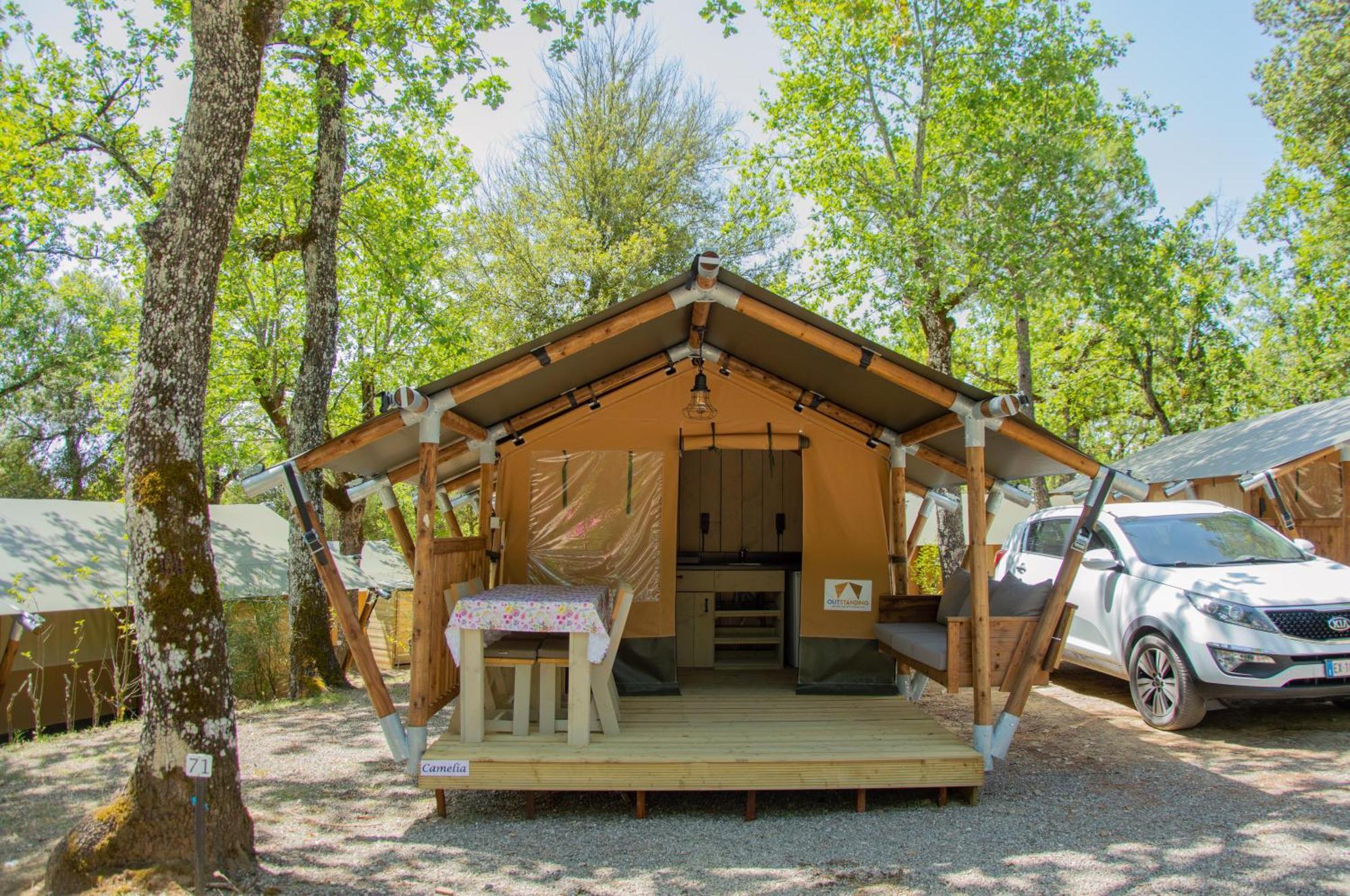 Luxor Chianti Glamping Village คาสเตลลินาอินเคียนติ ภายนอก รูปภาพ