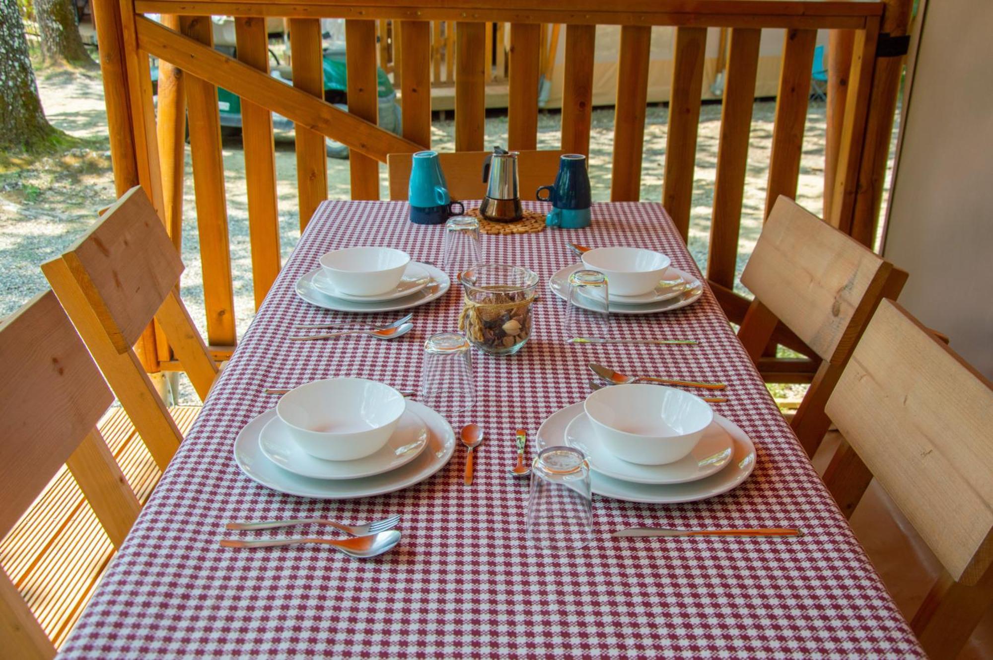 Luxor Chianti Glamping Village คาสเตลลินาอินเคียนติ ภายนอก รูปภาพ
